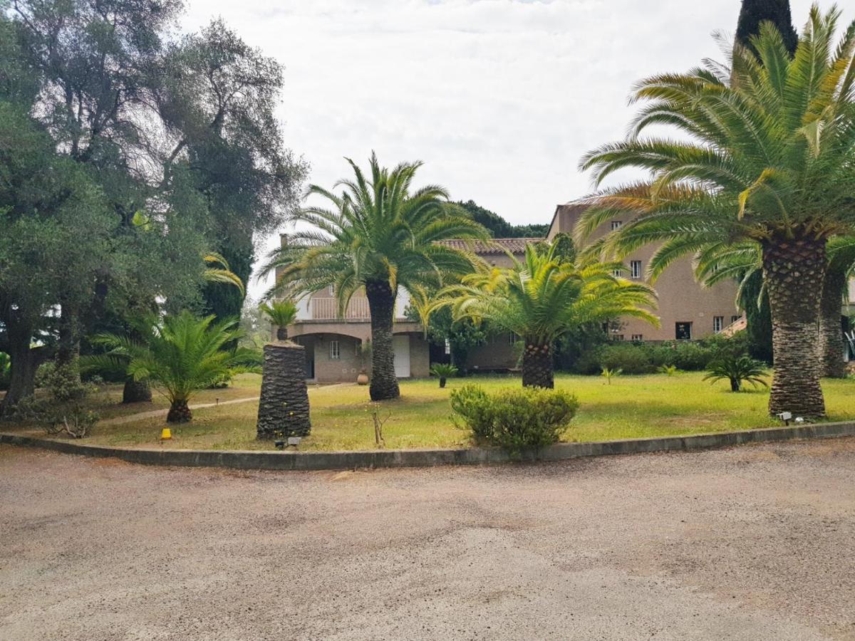 Hotel Camp De Base Dei Marres Ramatuelle Exterior foto